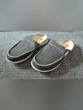 Gecko Man Shoes Size 9
